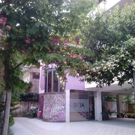 Hotel Deja Тирана Экстерьер фото