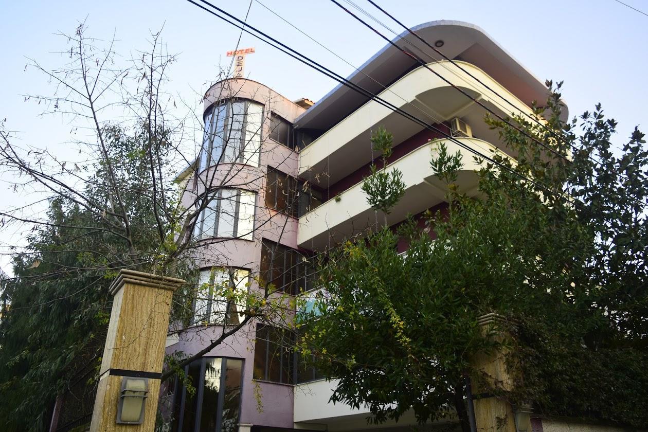 Hotel Deja Тирана Экстерьер фото