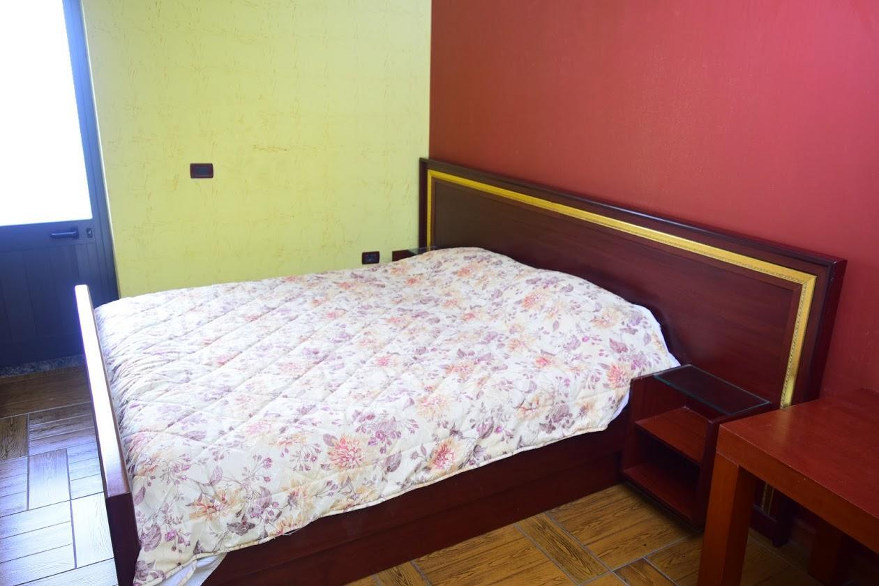 Hotel Deja Тирана Экстерьер фото