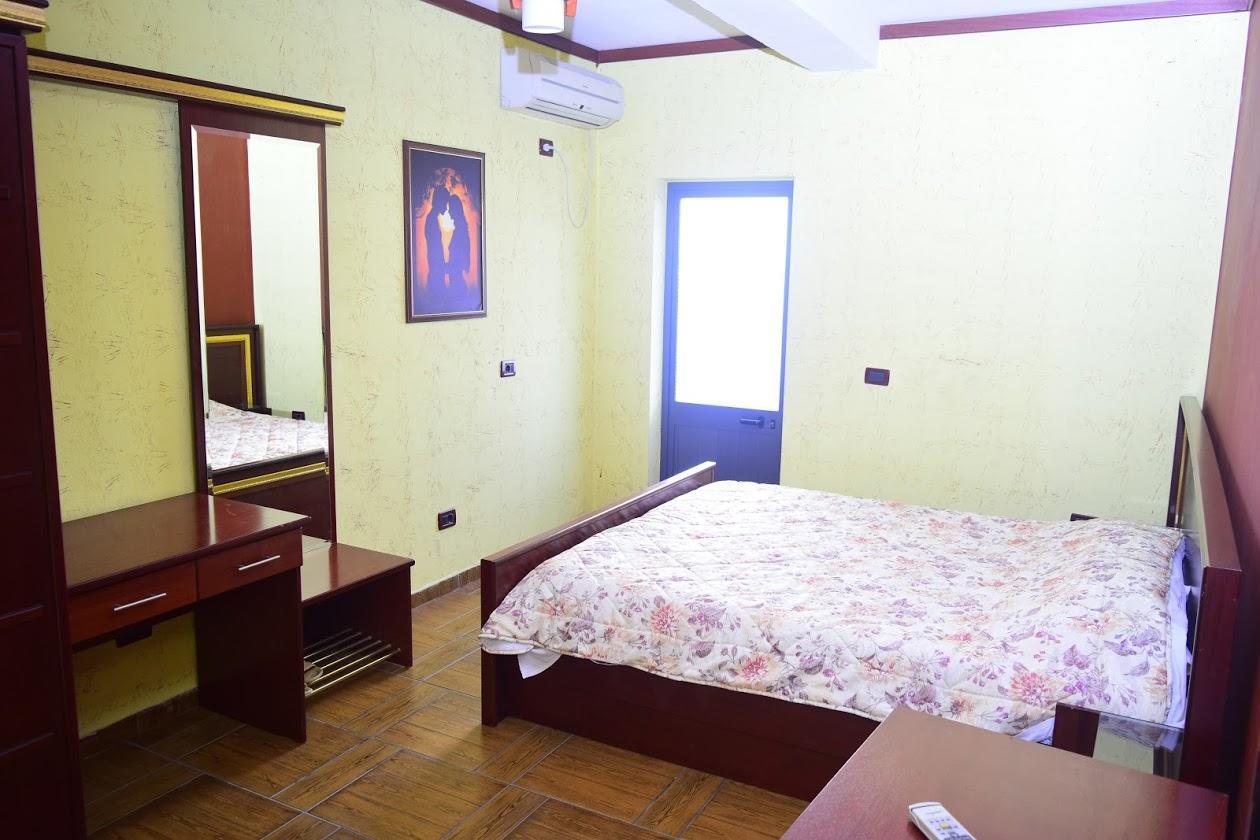 Hotel Deja Тирана Экстерьер фото